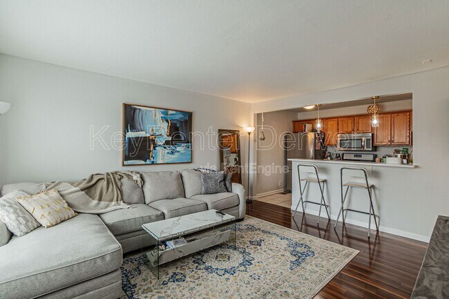 Primary Photo - 2424 W 35th Ave