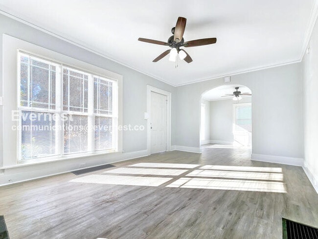 Building Photo - 1711 Westhaven Dr SW