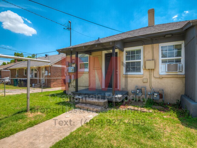 Building Photo - 3147 NW 15th St