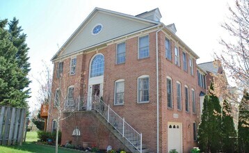 Building Photo - 10130 Treble Ct