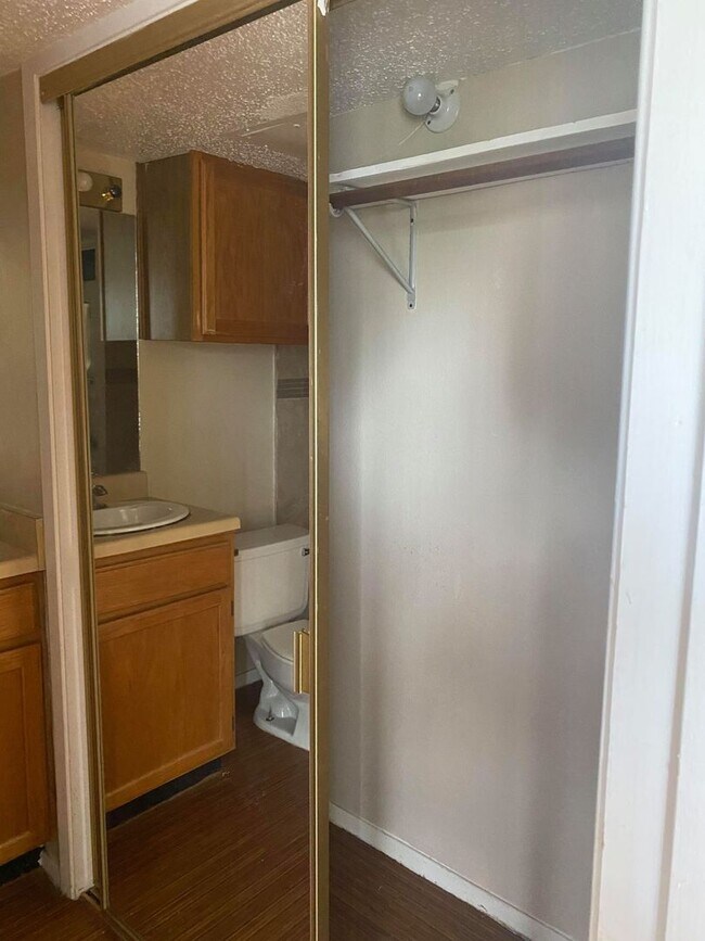 Building Photo - Sunchase 209 N/M