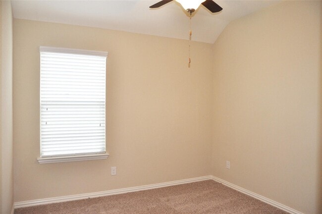 Building Photo - 18111 Tall Chestnut St