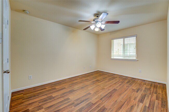 Building Photo - 16718 Mackenzie Mesa Dr