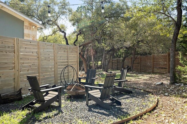 Building Photo - 805 Gallagher Dr