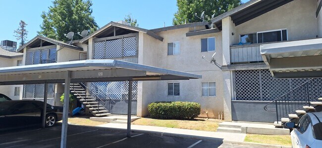 Building Photo - Great Condo for Rent!