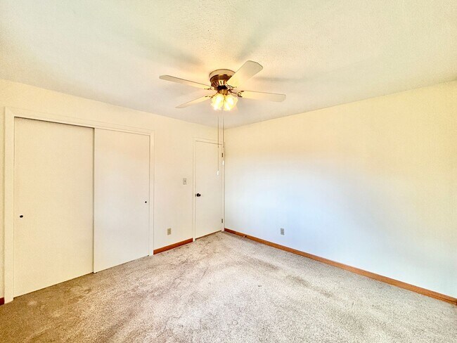 Building Photo - 2ND MONTH FREE FOR LEASE STARTING BY OCTOB...