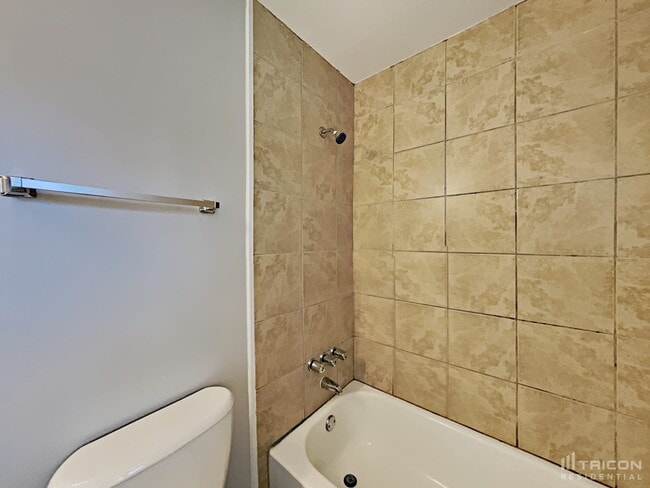 Building Photo - 120 Kenton Dr