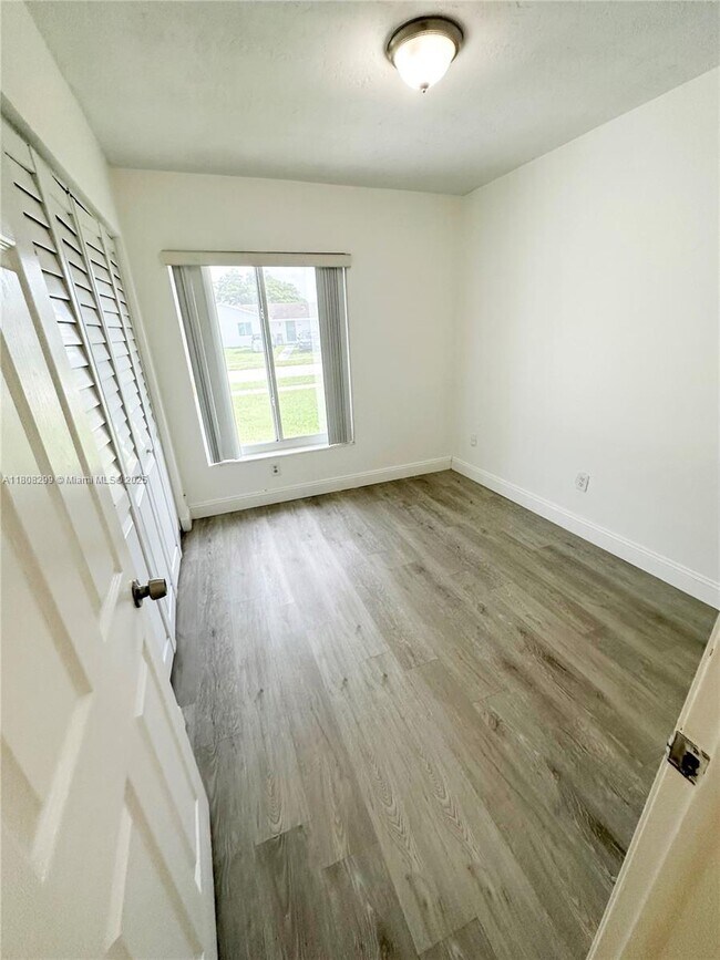 Building Photo - 11030 SW 165th Terrace