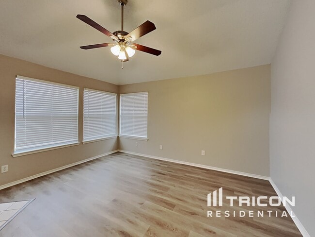 Building Photo - 1119 Cavalcade Dr