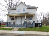 Building Photo - 214 Huey St