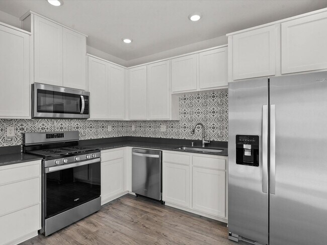 Building Photo - The Magnolia - 3 Bedroom plus loft, 2.5 Ba...