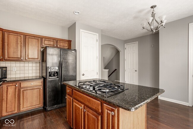 Building Photo - 51 Steele Ln