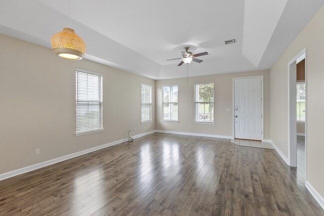 Building Photo - 3034 Cummings Ave