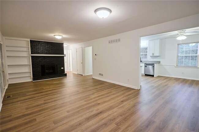 Building Photo - 1718 Country Park Way