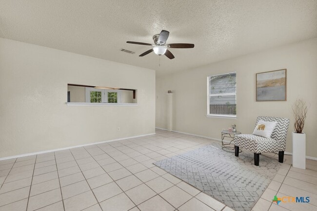 Building Photo - 807 Sturgeon Dr