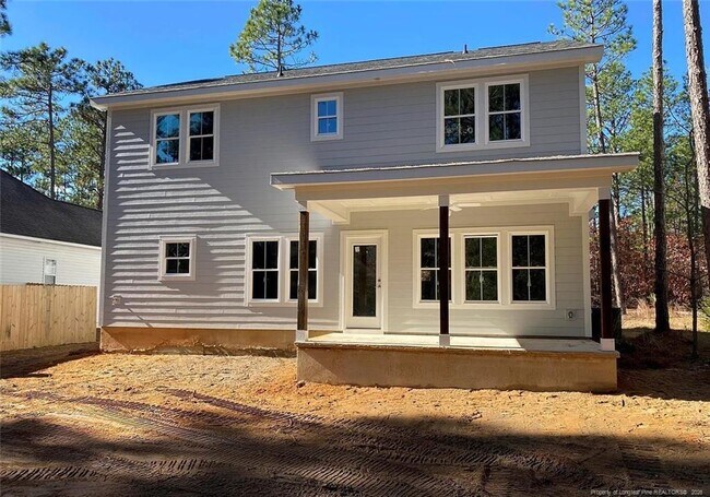 Building Photo - 735 Blue Bird Dr