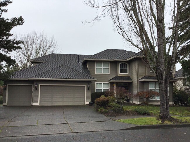 Building Photo - For Rent - Exceptional Murrayhill Location...