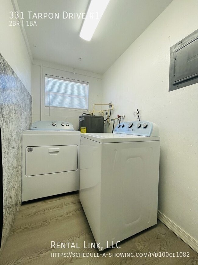 Building Photo - 331 Tarpon Dr
