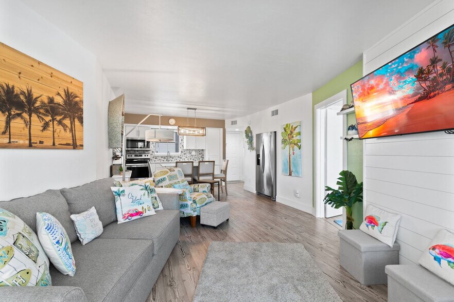 Building Photo - 1011 Anglers Cove