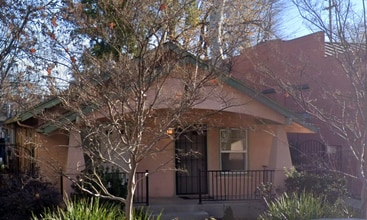 Building Photo - 409 I St