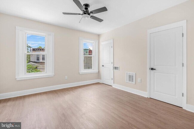 Building Photo - 4288 Viola St