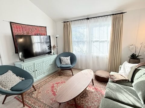 Building Photo - 2053 W 31st St