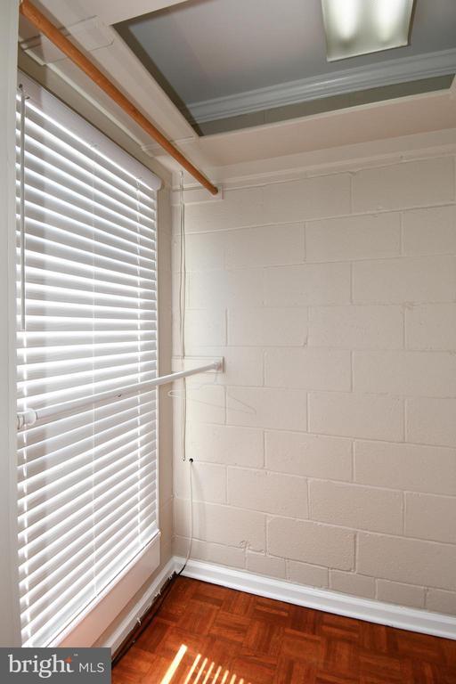 Building Photo - 2 E Federal St