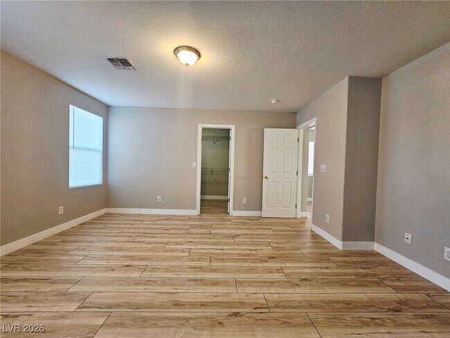 Building Photo - 9500 W Spring Blush Ave