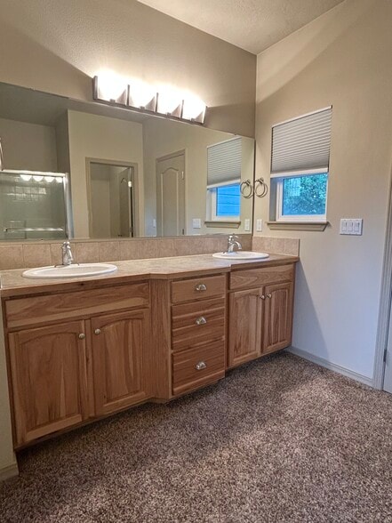 Building Photo - 10485 N Bridle Way