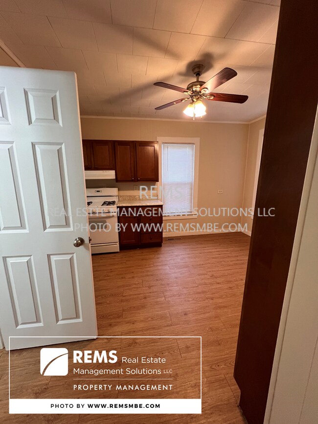 Building Photo - 626/628 4th Avenue