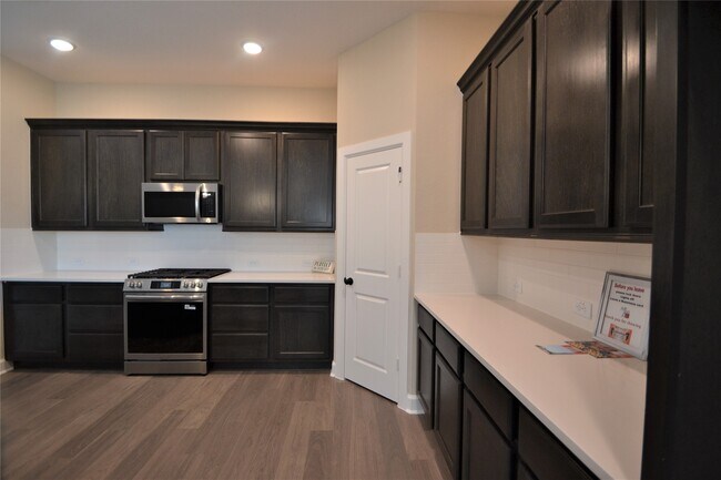 Building Photo - 3207 Kindred Wy