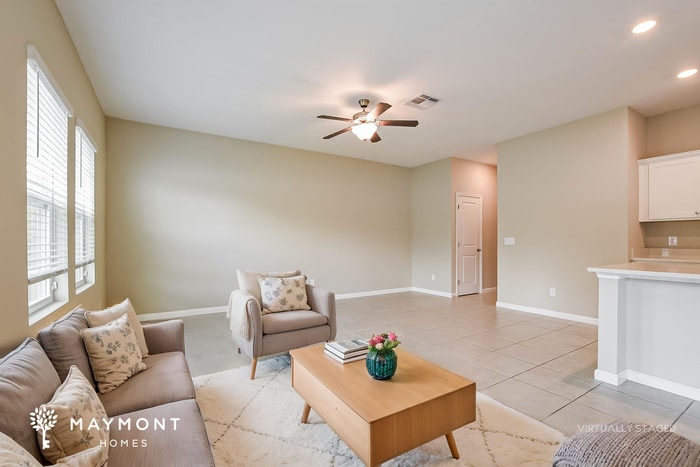 Building Photo - 2681 Island Pond Dr