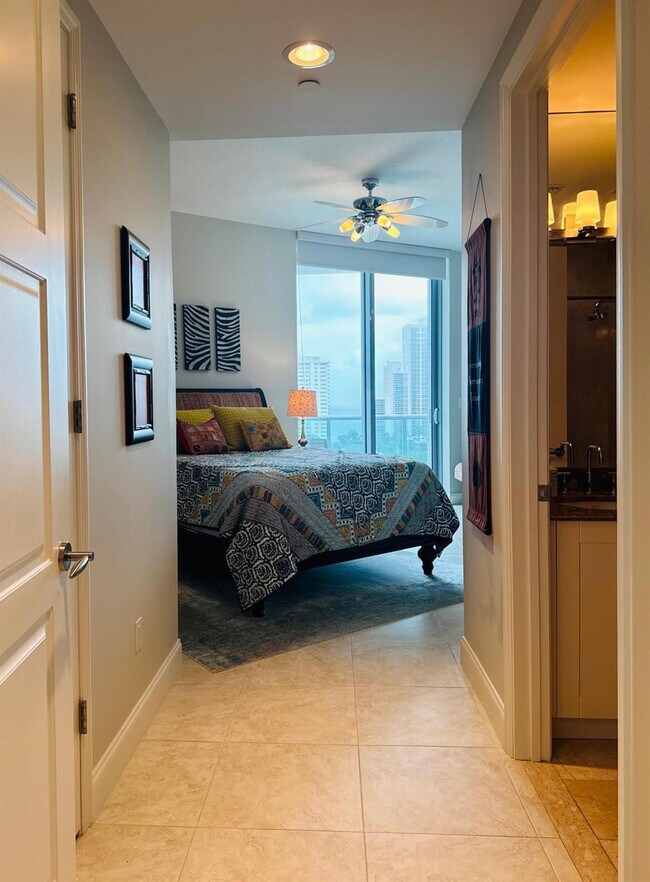 Building Photo - 3333 NE 32nd Ave