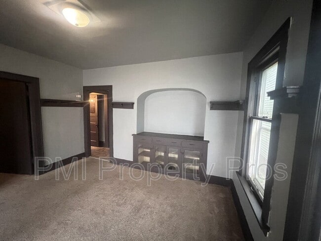 Building Photo - 2530 N 37th St
