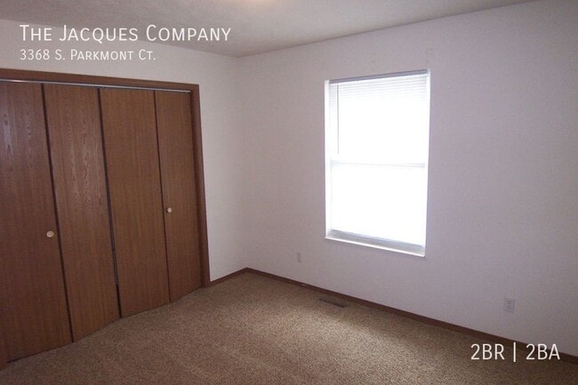 Building Photo - 3368 S Parkmont Ct