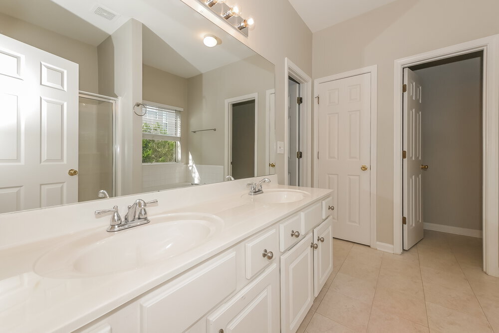 Building Photo - 537 Anglewood Trace