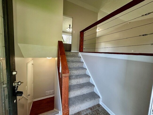 Building Photo - Welcome Home to This Beautifully Maintained Tri-Level Gem!