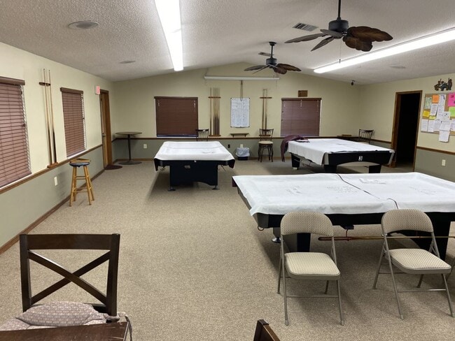 Building Photo - 502 Old Colony Rd