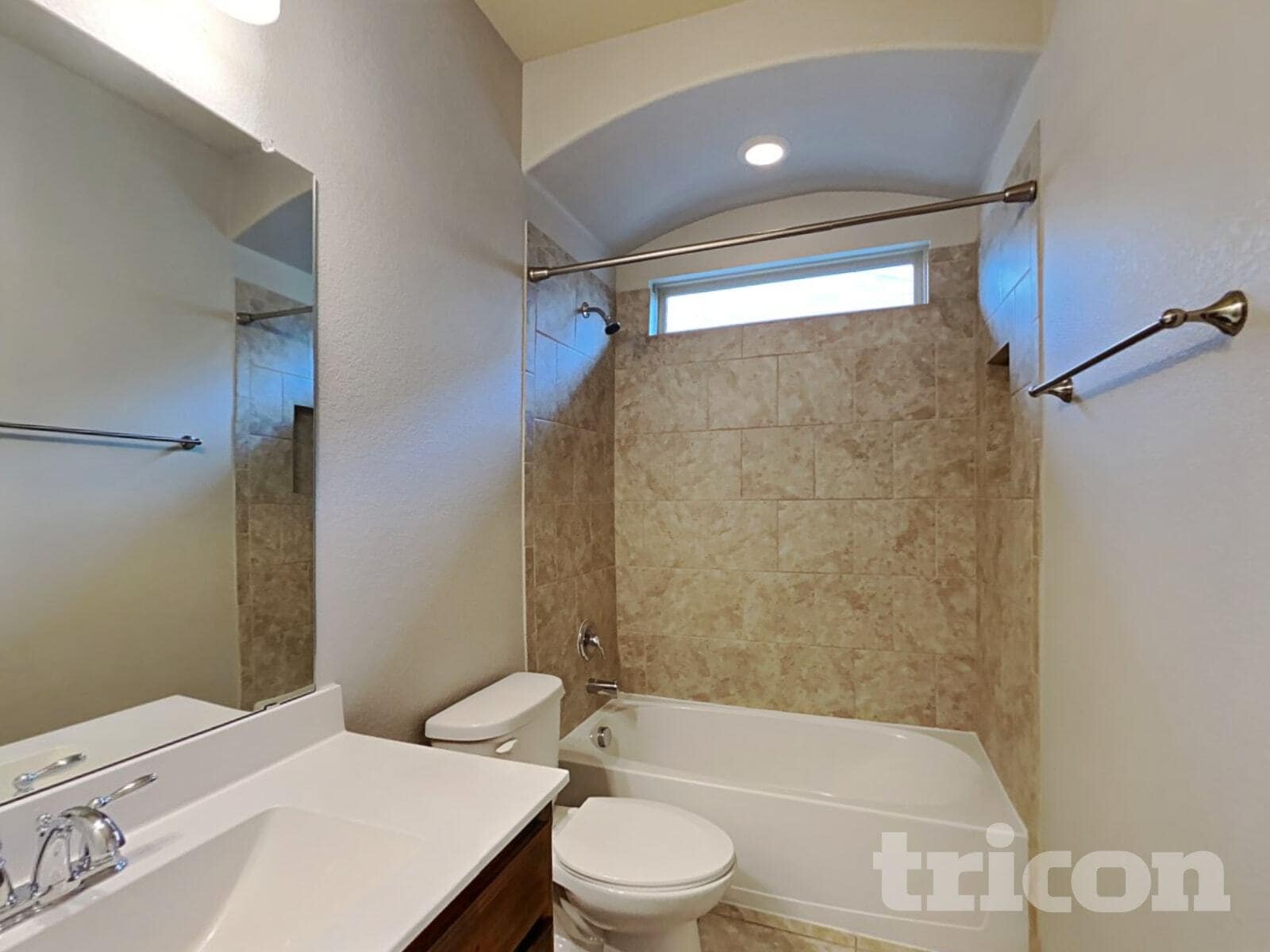 Building Photo - 1212 Ashley Dr