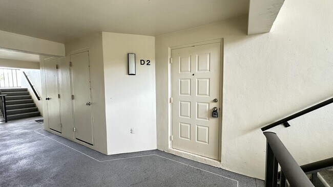 Building Photo - 1111 Green Pine Blvd