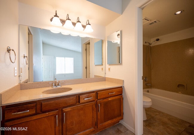 Building Photo - 3346 W Starfall Pl