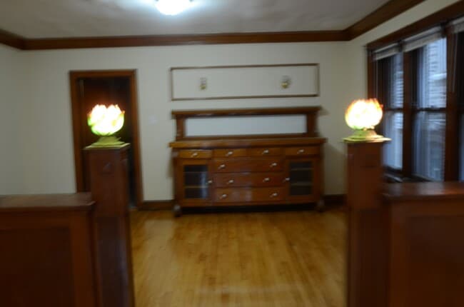 Building Photo - 3354 S Lituanica Ave