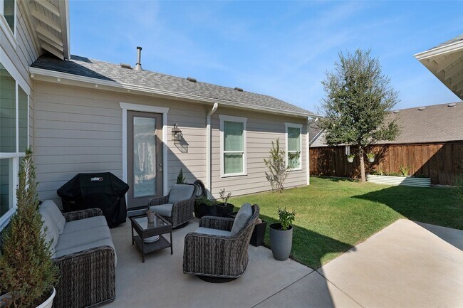 Building Photo - 14104 Cross Oaks Pl