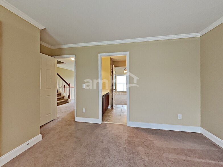 Building Photo - 731 Langley Farms Dr