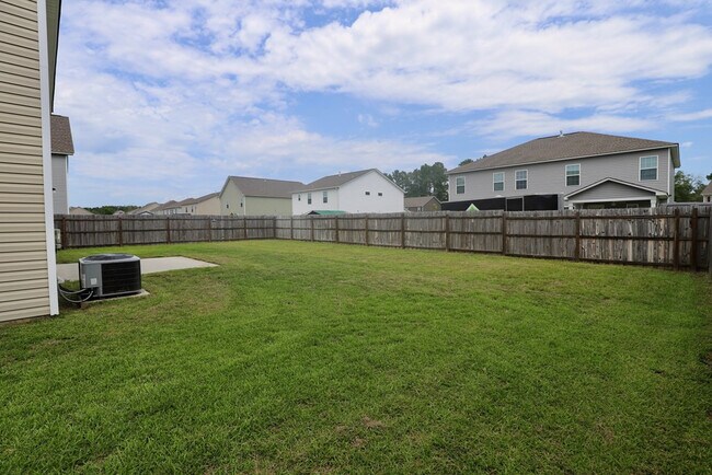 Building Photo - 3680 Moseley Dr