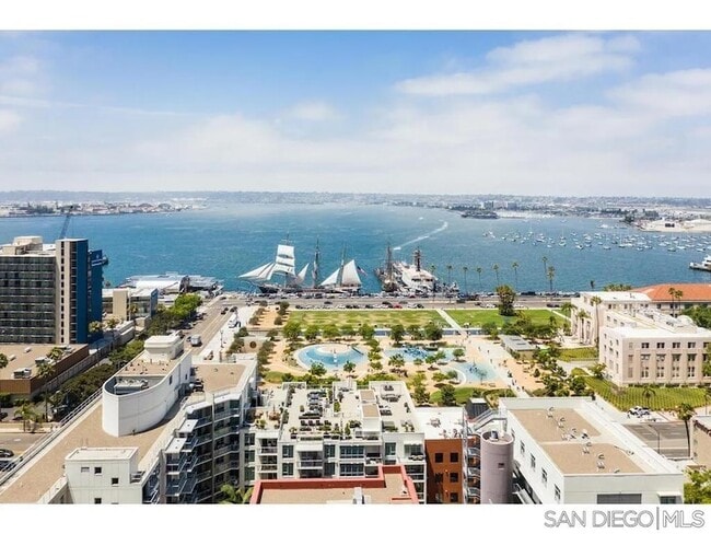 Building Photo - 1431 Pacific Hwy