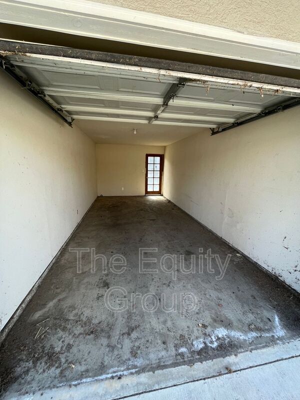 Building Photo - 700 N Willis St