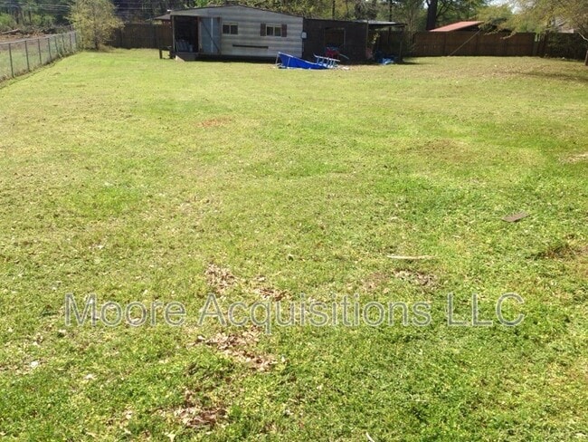 Building Photo - 3510 Garland Rd