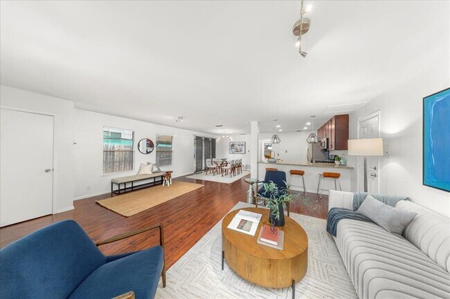 Building Photo - 5108 Emerald Forest Dr