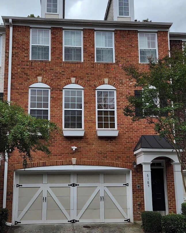 Building Photo - 6185 Indian Wood Cir SE